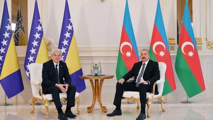 Шефик Джаферович поздравил президента Азербайджана