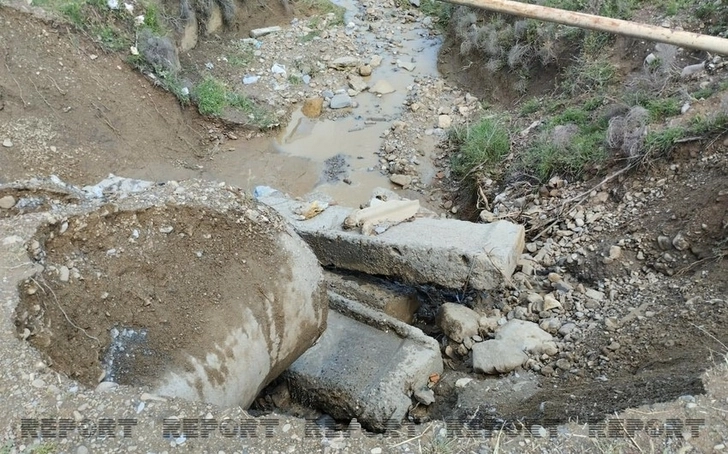 В Огузе селевые потоки разрушили мост - ФОТО