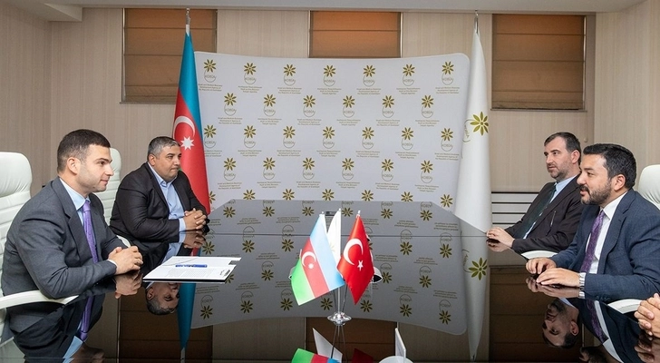 Орхан Мамедов встретился с президентом Молодежного форума Организации исламского сотрудничества