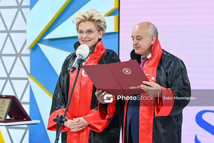 Media.az - Новости Азербайджана - Елена Малышева в Баку: Я русская женщина, а русские женщины любят азербайджанцев - ФОТО