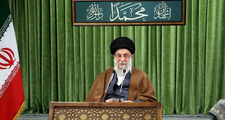Названа цена спецколлекции курительных трубок Али Хаменеи - ВИДЕО