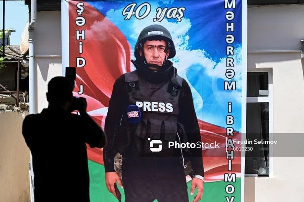 В Баку отметили годовщину гибели журналиста-шехида Магеррама Ибрагимова - ФОТО