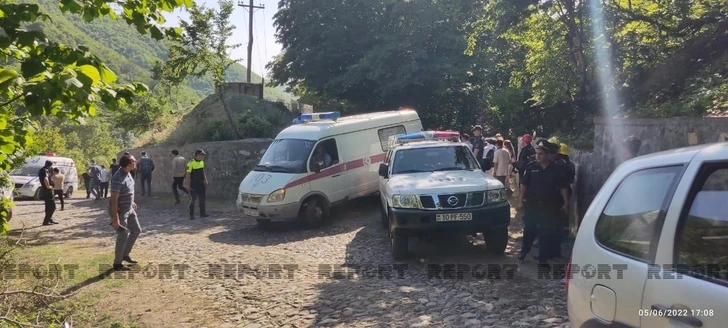Media.az - Новости Азербайджана - В Шеки автобус с учащимися упал в овраг, есть пострадавшие - ОБНОВЛЕНО/ФОТО