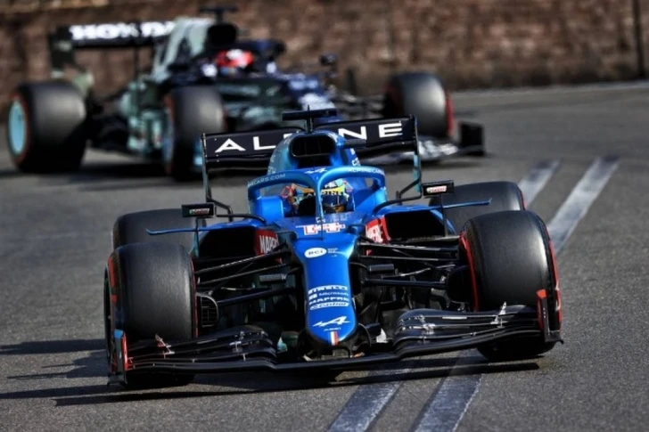 «Формула-1»: Испанский гонщик Фернандо Алонсо вспоминает прошлогоднюю гонку в Баку