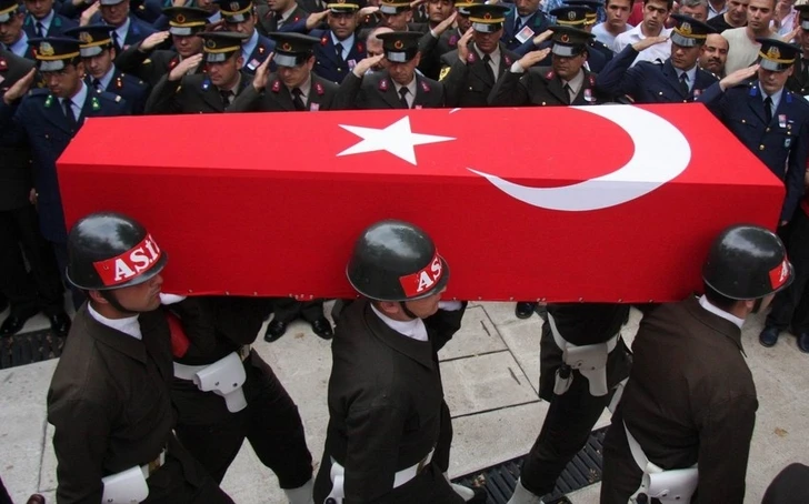 На севере Ирака погиб турецкий военнослужащий, еще трое ранены