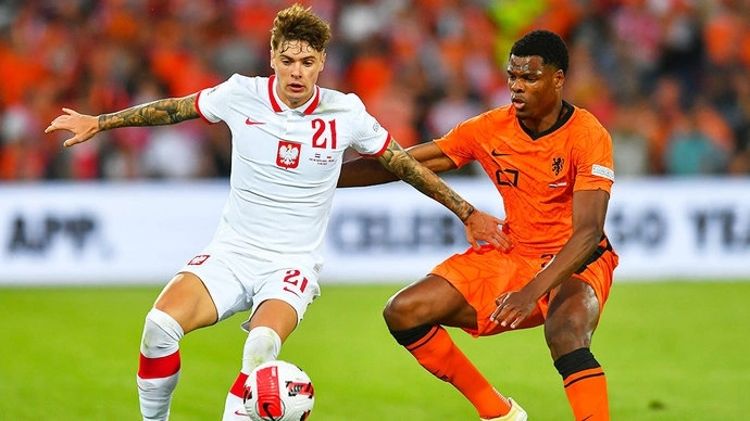 Лига Наций по футболу: Нидерланды сыграли вничью с Польшей, Бельгия упустила победу на Уэльсом - ВИДЕО
