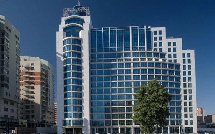 В центре Баку продается отель по фантастической цене - ФОТО
