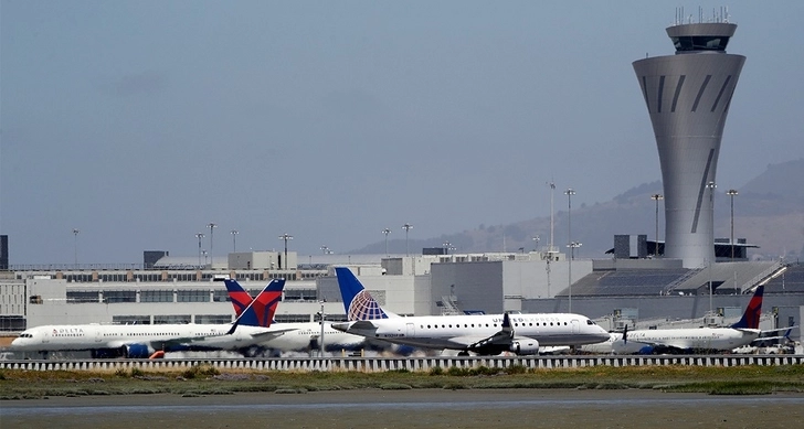 В аэропорту Сан-Франциско неизвестный напал на людей, есть пострадавшие
