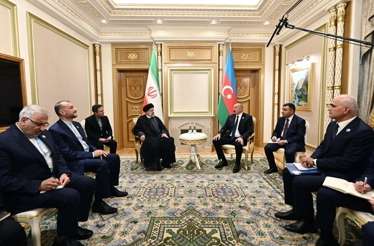 Ильхам Алиев встретился с президентом Ирана - ОБНОВЛЕНО/ФОТО