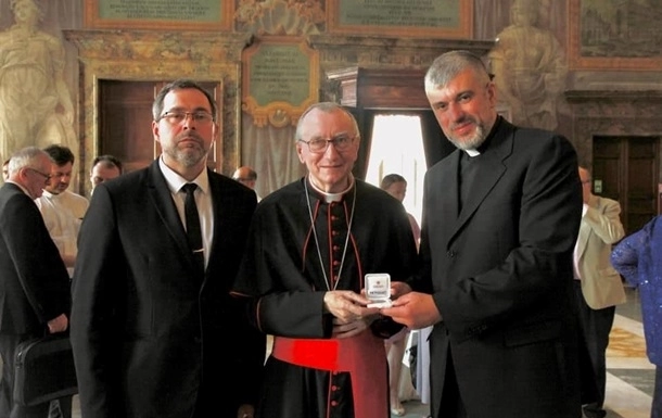 Ватикан выпустил медаль посвященную Украине - ФОТО