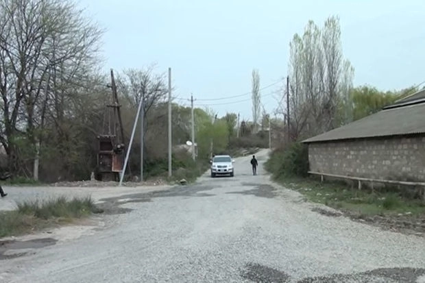 Дороги без асфальтового покрытия в селе Дюярли - ВИДЕО