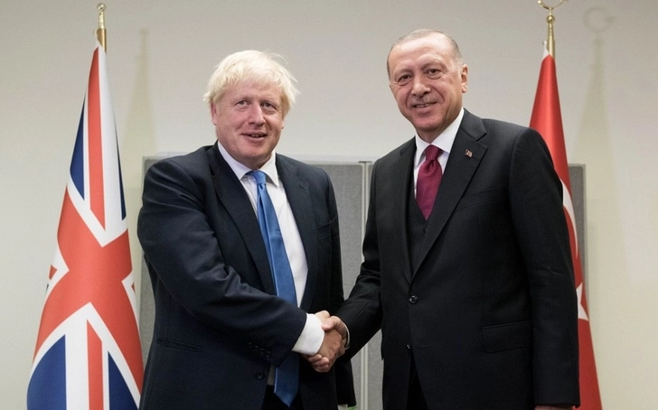 Джонсон поблагодарил Эрдогана за усилия по экспорту зерна из Украины