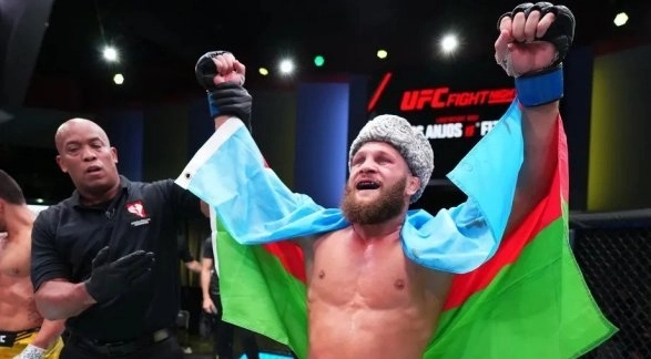 Рафаэль Физиев победил в своем первом поединке под флагом Азербайджана - ВИДЕО