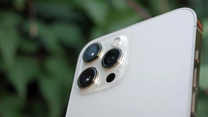 Новый iPhone будет оснащен 6-кратным оптическим зумом