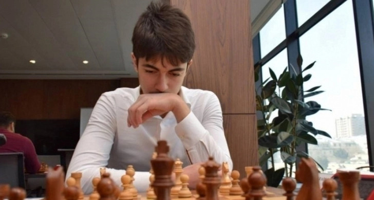Азербайджанский шахматист стал победителем турнира в Швейцарии