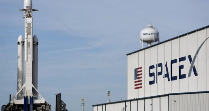 SpaceX запланировала запустить на орбиту новую группу интернет-спутников Starlink