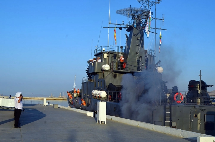 Минобороны: Корабли ВМС Азербайджана находятся с визитом в РФ