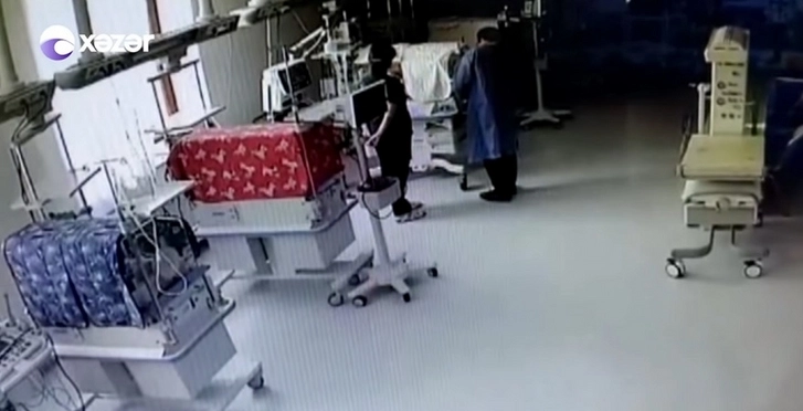 Что происходило в больнице до того, как из нее попытались вывезти тело мертвого младенца? - ВИДЕО