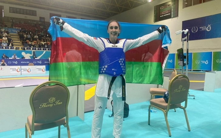Азербайджанская тхэквондистка завоевала золото на Исламиаде - ФОТО