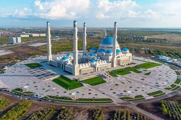 В Нур-Султане открылась самая большая мечеть в Центральной Азии - ВИДЕО