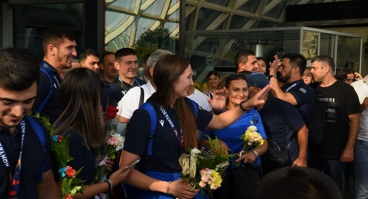 Азербайджанские спортсмены-участники Исламиады вернулись на родину - ФОТО
