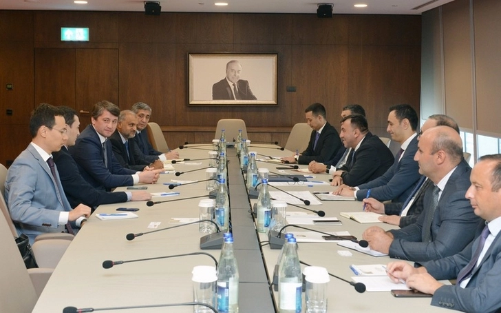 Азербайджан и Узбекистан обсудили сотрудничество в области машиностроения
