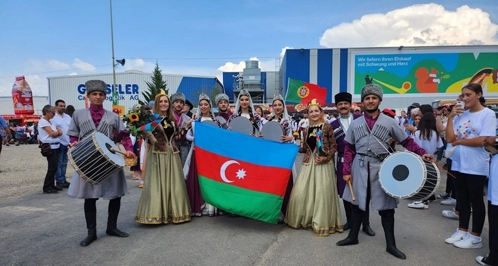 Объединение «Друзья Азербайджана» признано главным событием фестиваля в Швейцарии - ФОТО