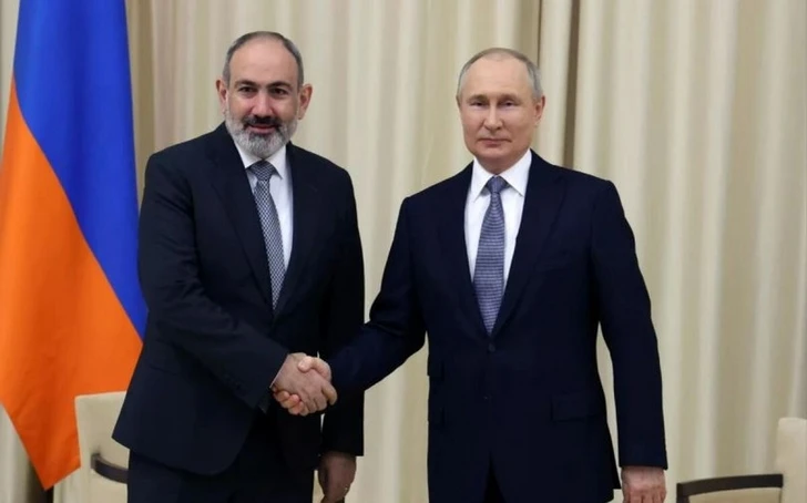 Путин и Пашинян обсудили трехсторонние договоренности по Карабаху