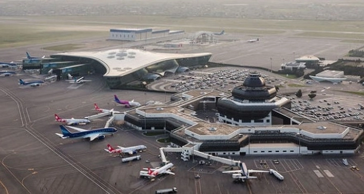 Капитан самолета Malaysia Airlines запросил экстренную посадку в Международном аэропорту Гейдар Алиева