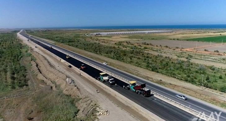 Продолжается реконструкция участка автодороги Баку-Губа-госграница с Россией - ВИДЕО