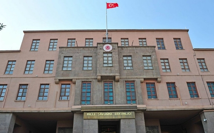 МО Турции: Анкара и Киев удовлетворены работой СКЦ в Стамбуле по вывозу зерна