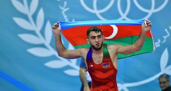Гаджи Алиев вступает в борьбу на чемпионате мира в Белграде