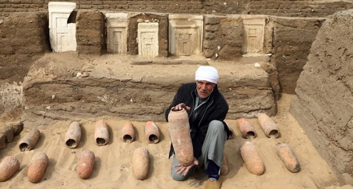 Археологи обнаружили в некрополе Саккара сыр халуми возрастом 2 600 лет