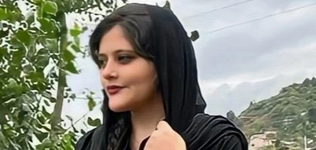В Иране начато расследование в связи с женщиной, убитой из-за неправильного ношения хиджаба