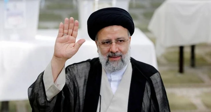 Президент Ирана не пришел на интервью из-за отказа журналистки покрыть голову