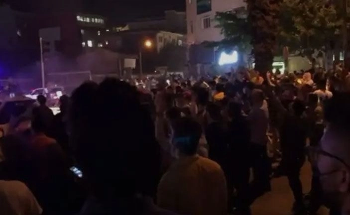 В ходе акций протеста в Иране погибли 17 человек