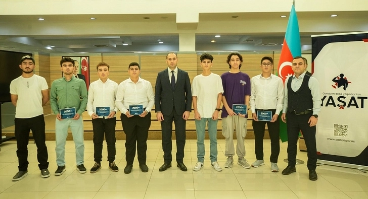 Фонд YAŞAT вручил премии студентам-членам семей шехидов - ФОТО
