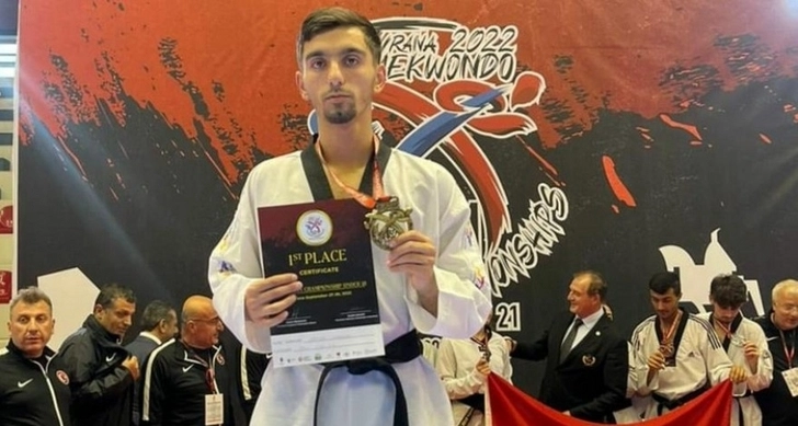 Азербайджанский таэквондист завоевал золотую медаль ЕВРО-2022 - ФОТО