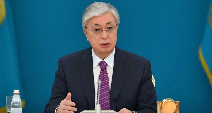Президент Казахстана поручил усилить миграционный контроль из-за притока россиян