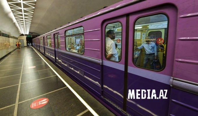 Экс-сотрудница ЗАО «Бакинский метрополитен» утверждает, что метро «превратилось в очаг разврата» - ВИДЕО