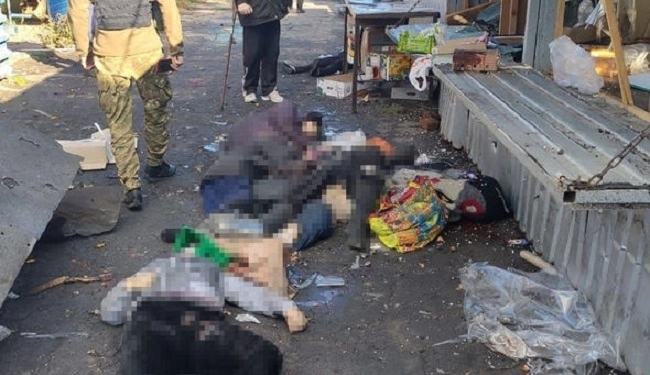 Нанесен удар по центральному рынку в Донецкой области Украины, есть погибшие и раненые - ФОТО