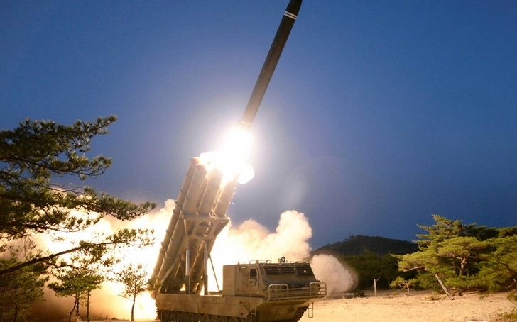 КНДР осуществила запуск сразу нескольких баллистических ракет