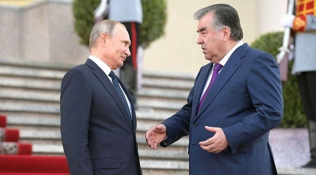 Рахмон - Путину: Прошу не относиться к странам Центральной Азии как к бывшему СССР - ВИДЕО
