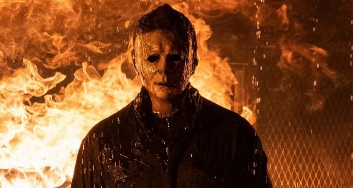 Фильм ужасов «Хэллоуин заканчивается» собрал более $58 млн за первые выходные проката