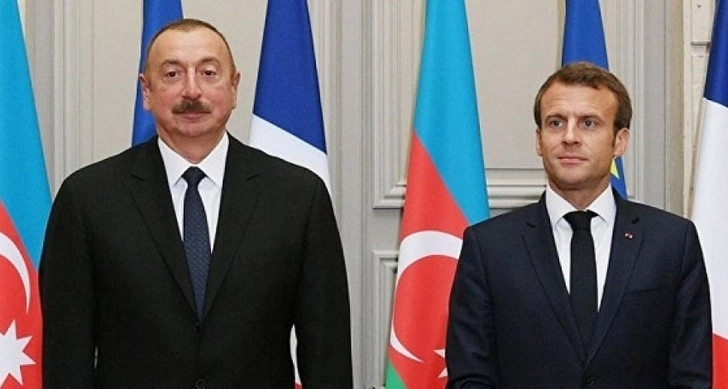 Состоялся телефонный разговор между президентами Азербайджана и Франции