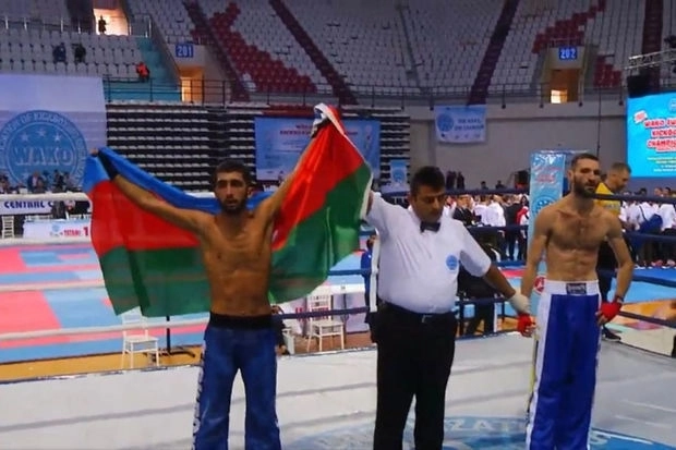 Семь азербайджанских кикбоксеров вышли в финал чемпионата Европы