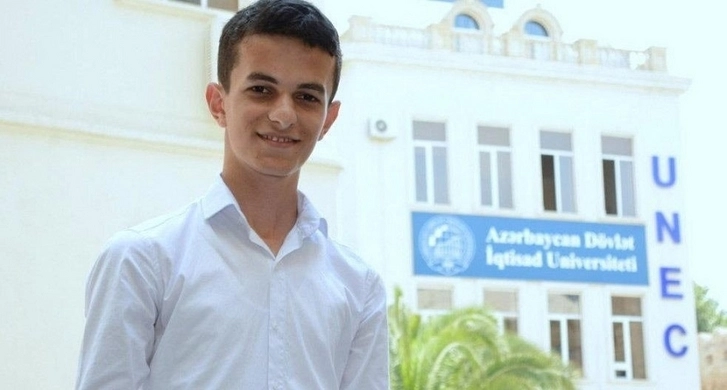 Отец найденного в Баку повешенным студента: Моего сына убили - ФОТО