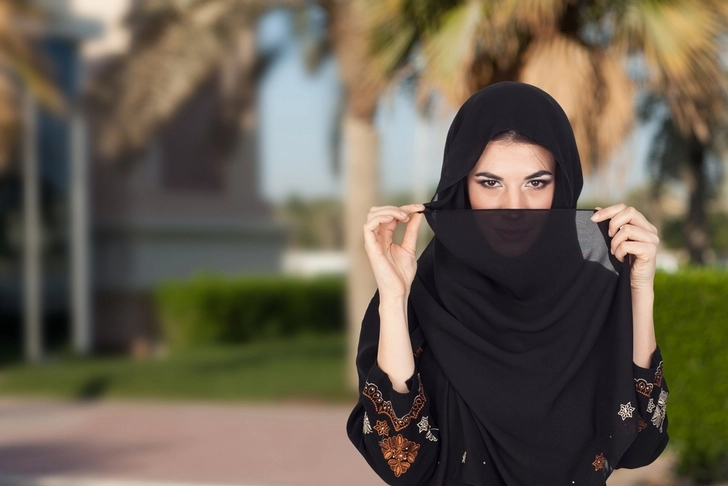 В Иране арестовали известных актрис, снявших хиджабы