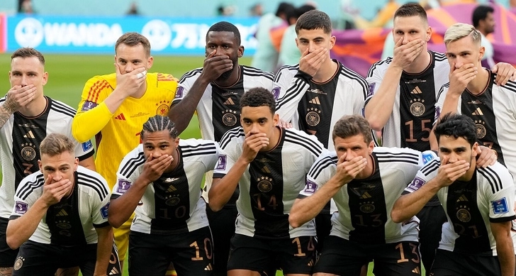 В сборной Германии объяснили жест с закрытыми ртами перед матчем ЧМ-2022 против Японии