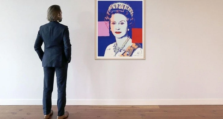 Портрет Елизаветы II авторства Энди Уорхола продали за рекордные $855 тысяч